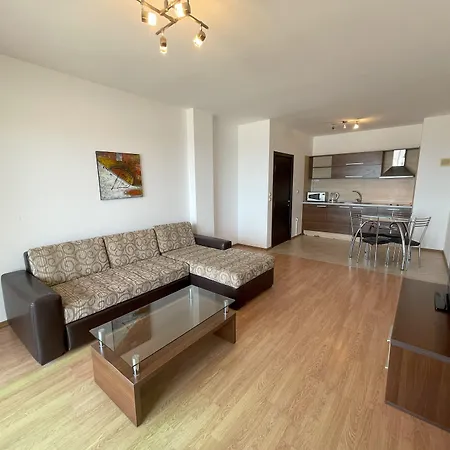 менада рокамар