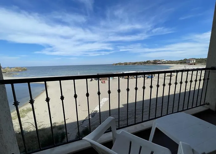 Menada Rocamar アパート ツァレヴォ