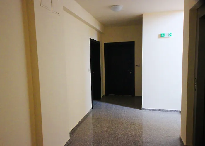 Menada Rocamar アパート ツァレヴォ