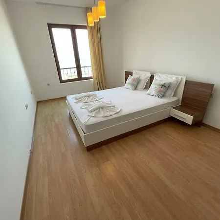 Menada Rocamar Apartamento Tsarevo