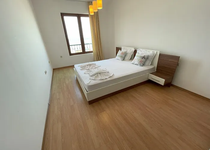 Menada Rocamar Apartment Tsarevo